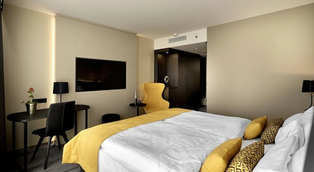 Одноместный номер Comfort с красивым видом из окна COURT HOTEL