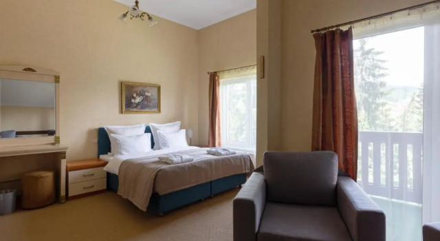 Четырёхместный люкс Bukovel Hotel