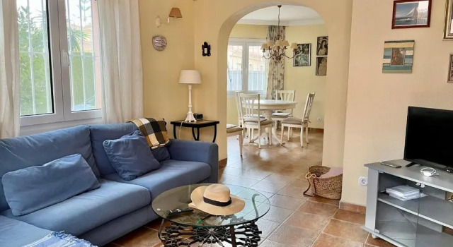 Villa con jardín en Oliva Nova Golf a 100m de la playa, Забронировать Вилла Старый город Олива Коста-де-Валенсия