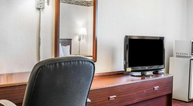 Двухместный номер Standard Quality Inn & Suites Brooks Louisville South