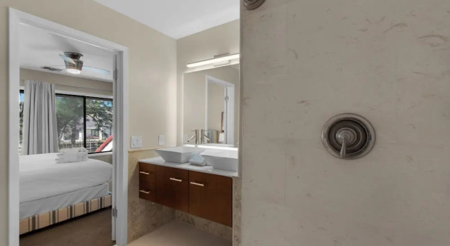 Вилла 1/2 Mile to the Beach at Sandestin + Pool: Lake Views at Beachwalk Villas