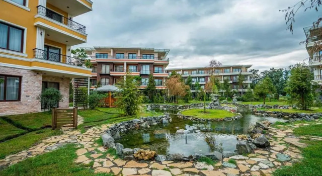 Dreamland Oasis of happiness, Book Hotel Chakvi 