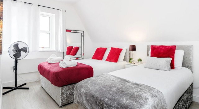 Comfortable 2BR Apartment in Bedford, Varaa Huoneisto Asunnot kohteessa Merseyside, Huoneisto