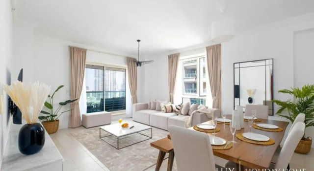 LUX - Ultimate Marina View Deluxe Suite, Забронировать Отель Башни Джумейра Лейк , рядом с Dubai Marina Yacht Club