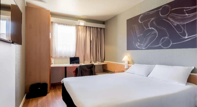 Standard Zimmer Ibis Granada