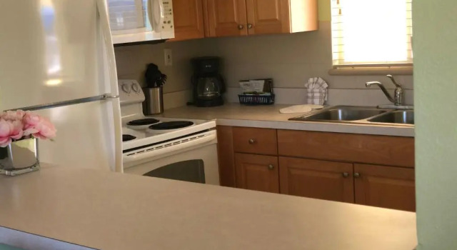 Люкс с 2 комнатами Tropical Beach Resorts - Sarasota