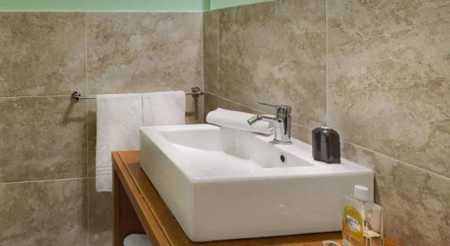 Четырёхместный номер Standard Tritone Top House