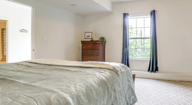 Коттедж Spacious Frankfort Retreat on Bourbon Trail!