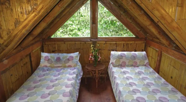 Sacha Urco lodge, Rezervați Hotel Hoteluri în Mindo cu parcare, Parcare