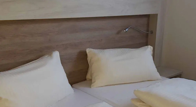 Landgasthof Zur Linde, Varaa Hotelli Hotellit Baijeri pysäköinnillä, Pysäköinti