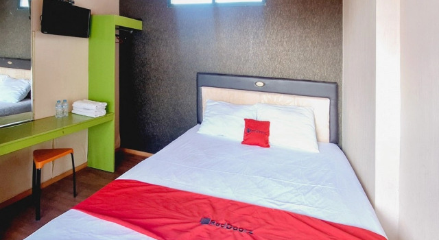 RedDoorz Syariah near Lippo Plaza Batu