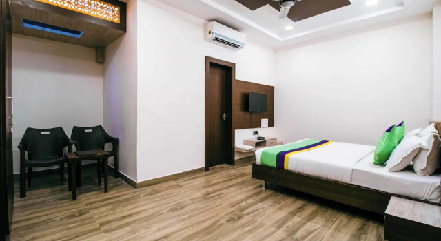 Номер Deluxe Treebo Paras Raj Near City Palace