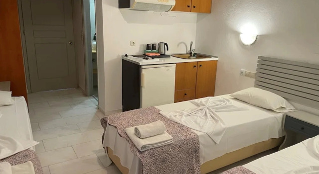 Студия с балконом Villa Kourkoumelata