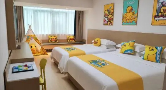 Семейный тент Wanyue Liting Hotel (Guangxi People's Hospital Nanhu Park Branch)