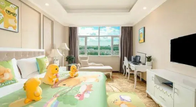 Семейный люкс Huang He  International   Hotel