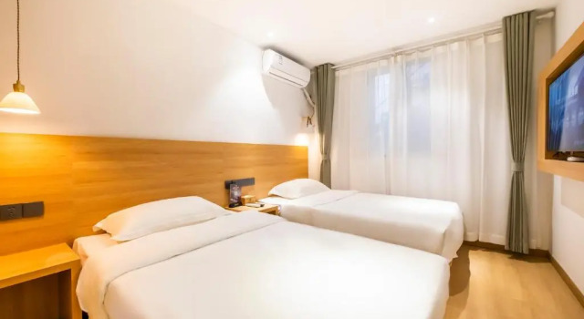 Люкс NO.5 Vogue Hotel Suzhou