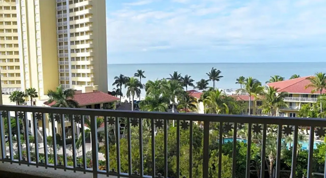 Двухместный полулюкс с видом на залив La Playa Beach & Golf Resort, a Noble House Resort