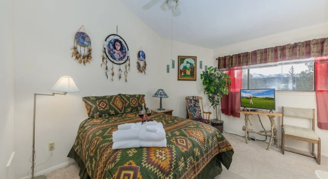 Студия Whispering Bluff #103 by Ruidoso Vacation Rentals