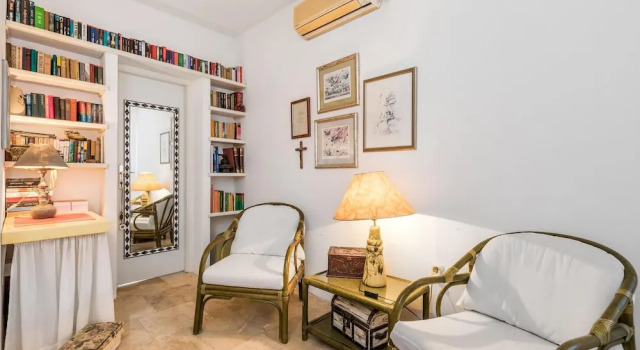 Awesome Apartment in Banjol With 2 Bedrooms and Wifi, Prenota Appartamento Hotel a Isole Quarnerine con parcheggio, Parcheggio