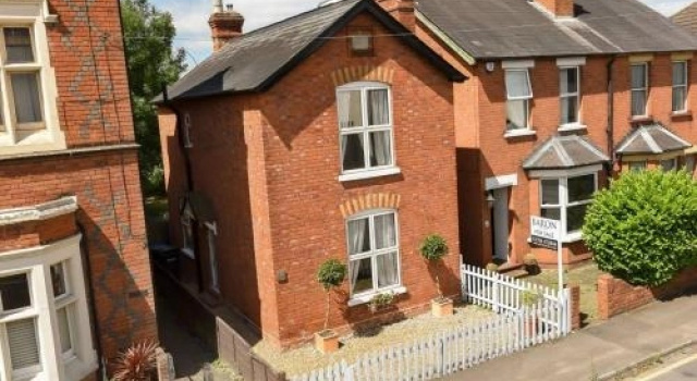 Denham Road #Dr5Bed3
