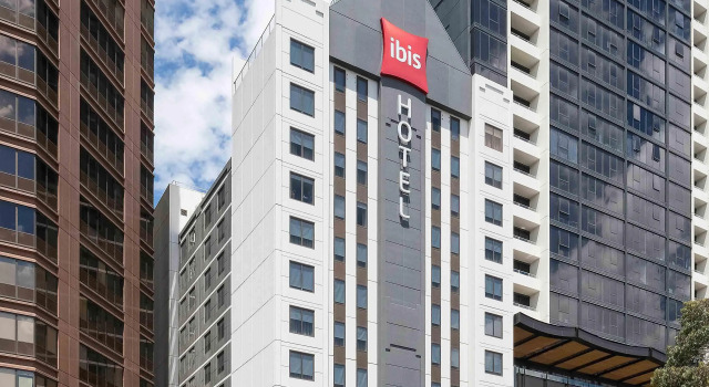 ibis Melbourne Hotel and Apartments