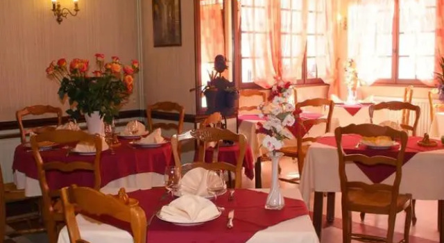 Logis Hotel Le Plat Detain