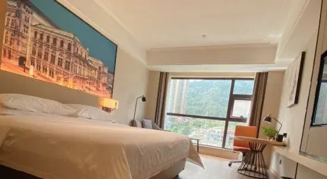 Люкс Vienna International Hotel (Xuanhan Branch)