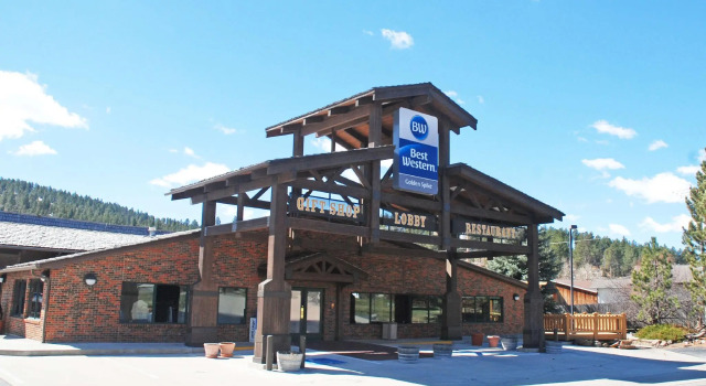 Двухместный люкс Best Western Golden Spike Inn & Suites