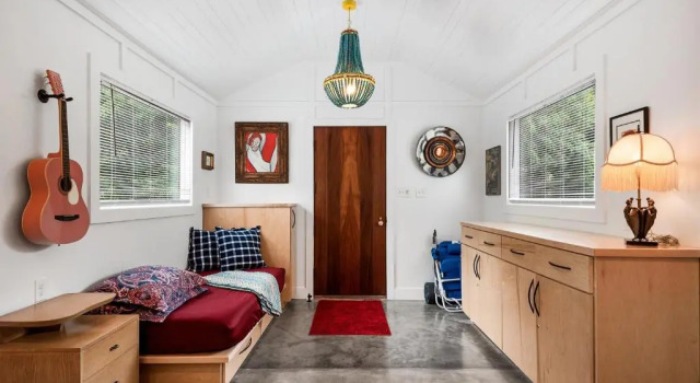 NEW Folly Vacation Listing 209 East Cottage near the beach