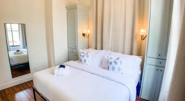 Guesthouse Charleston EAST 46 G and H