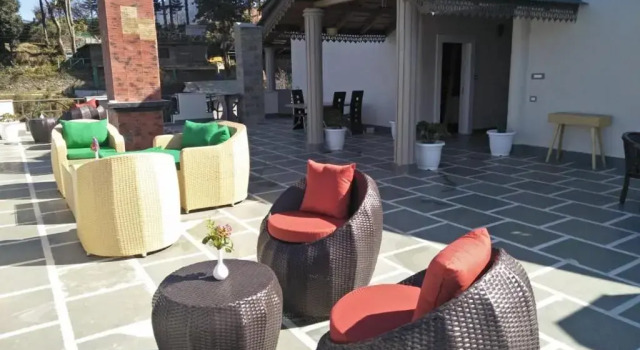 Семейный люкс Clarks Exotica Resort Ramgarh Mukteshwar