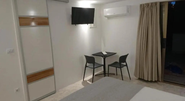 Студия Apartments Alex