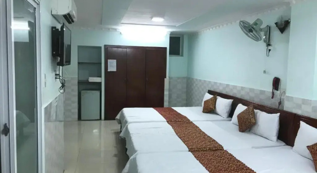 Кровать в общем номере GOLD HOTEL