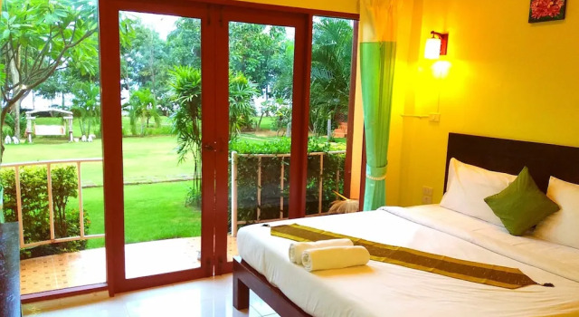 Номер Standard Pranmanee Beach Resort
