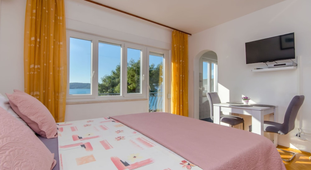 Студия Apartments Edita