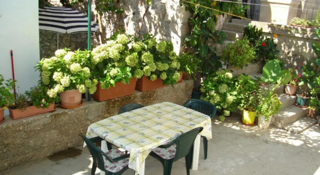 Holiday home Smi - 30 m from sea