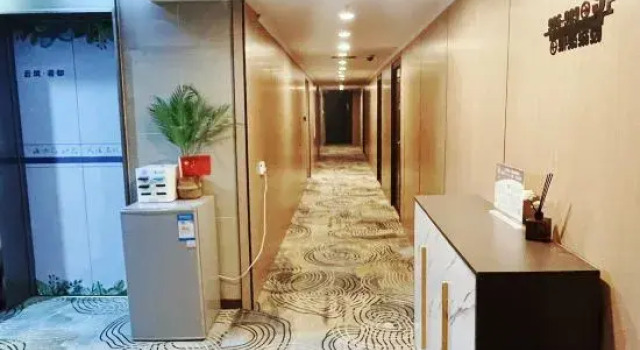 Yunzhu Jinfjing, Prenota Hotel Hotel a Hubei con parcheggio, Parcheggio