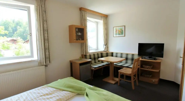Апартаменты Modern Apartment in Fieberbrunn With Terrace