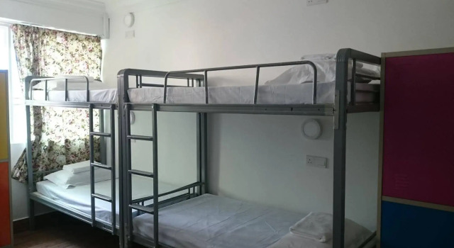 Halo Hostel