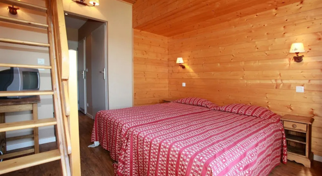 Village Vacances Le Grépillon, Забронировать Отель Ле-Русс Jura Mountains