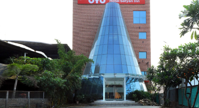 Collection O 8190 Hotel Satyan Inn, Забронировать Отель Отели штата Махараштры 3 звезды, 3*