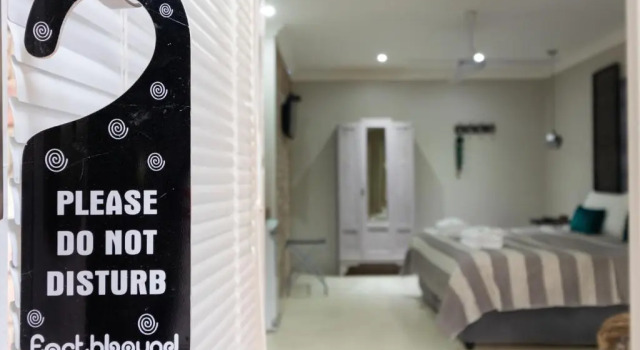 Двухместный номер Deluxe Earthbound Guest House