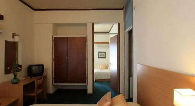 Номер Standard с балконом Dioscouri Hotel