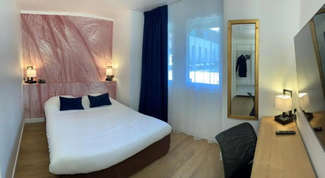 Двухместный номер Standard с видом на внутренний двор Hotel Abbaye du Golf de Lésigny