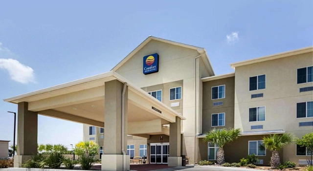 Люкс Comfort Inn & Suites Lakeside