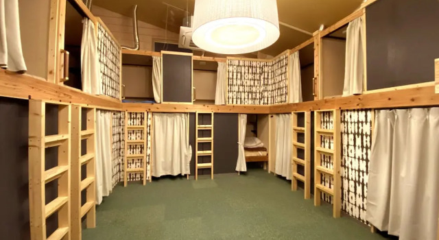 Кровать в общем номере Hostel Furoya