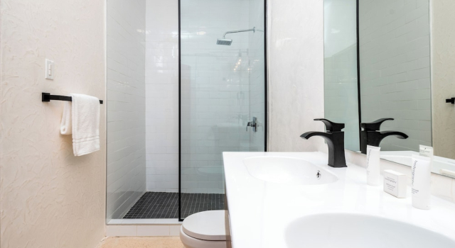 Апартаменты Deluxe Ashford Apartments
