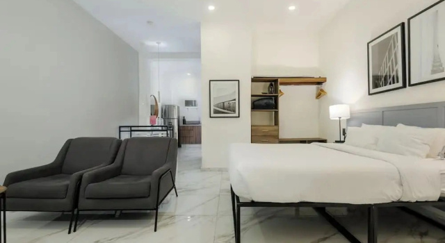 Апартаменты Allan Poe 343 by Wynwood House