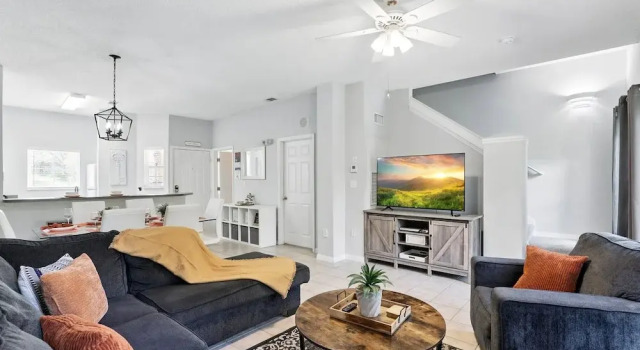 Disney Charm, Steps From Pool and Clubhouse!