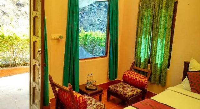 Mana Kumbhalgarh, Book Hotel Hoteller i Rajasthan med morgenmad, Morgenmad